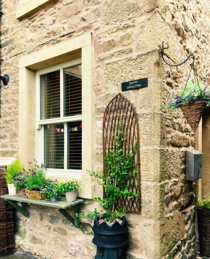 Dugdales Cottage Сетъл Екстериор снимка